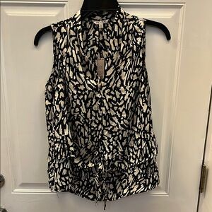 NIC+ZOE Black and White Tie Front Mandarin Collar Blouse